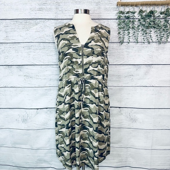 FLAWED Torrid Zip Front Shirt Dress Stretch Challis Camo Plus Size 1 1X 14 16 - Picture 6 of 15